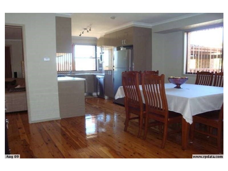 9 Cedar Close, Bossley Park NSW 2176