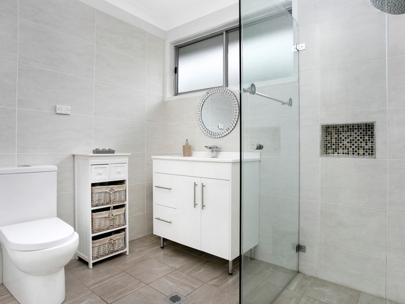 33 Brentwood Street, Fairfield West NSW 2165
