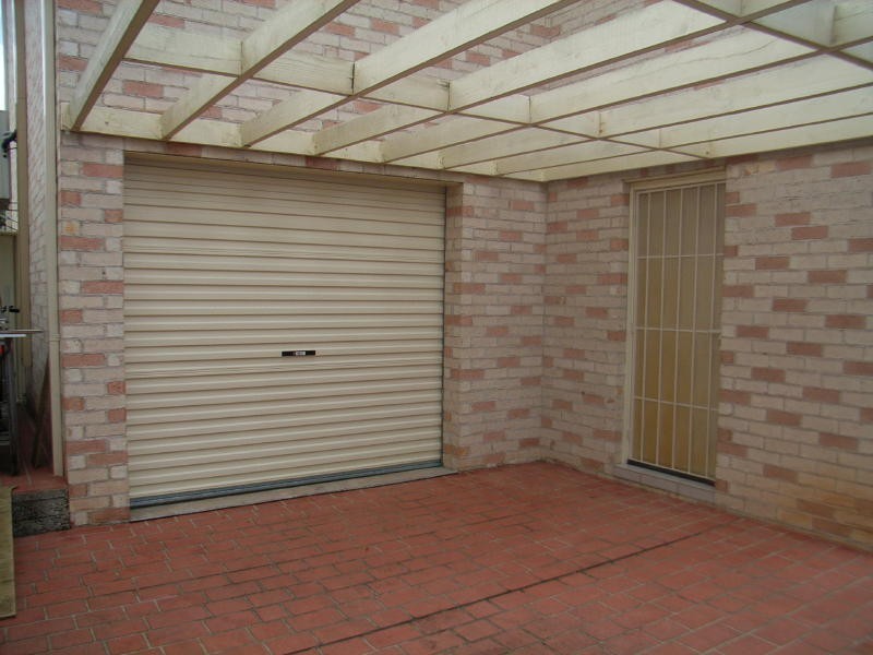 2 Saxon Place, Cecil Hills NSW 2171