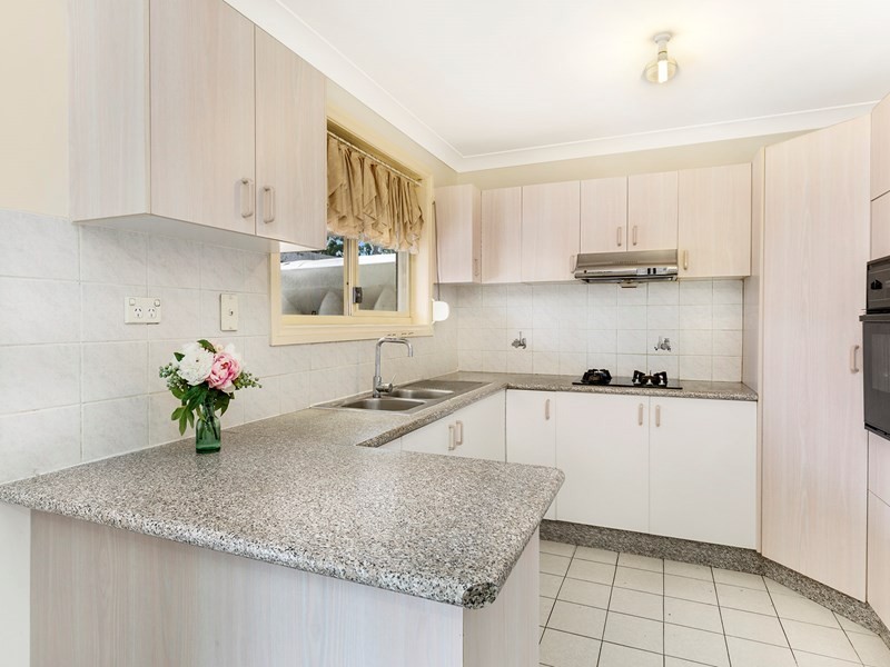 9a Lismore Close, Bossley Park NSW 2176