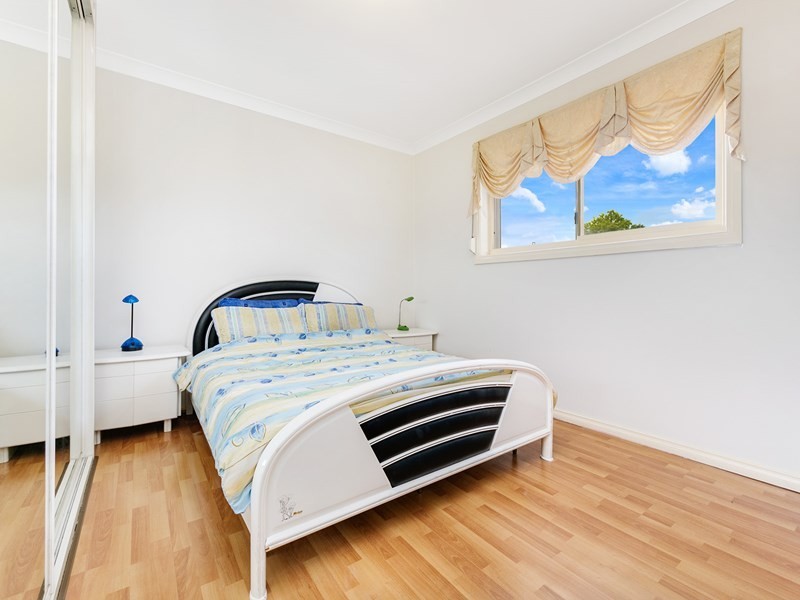 9a Lismore Close, Bossley Park NSW 2176