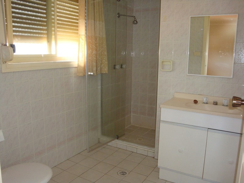 9a Lismore Close, Bossley Park NSW 2176