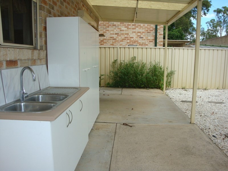 9a Lismore Close, Bossley Park NSW 2176