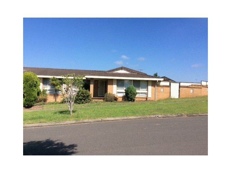 20 Berry Street, Prairiewood NSW 2176