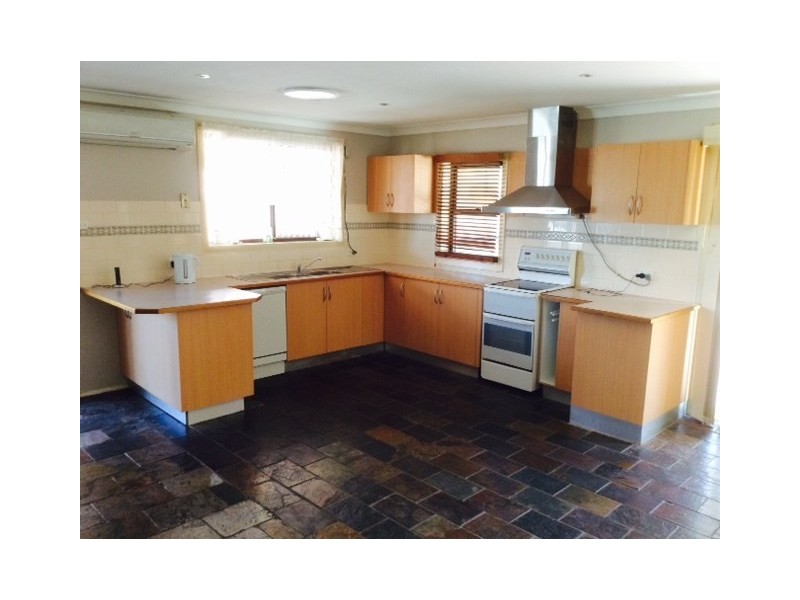 20 Berry Street, Prairiewood NSW 2176