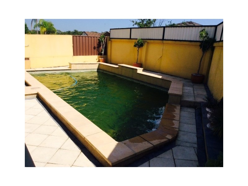 20 Berry Street, Prairiewood NSW 2176