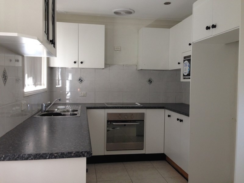 1 Snowdon Crescent, Smithfield NSW 2164