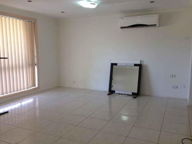 1 Snowdon Crescent, Smithfield NSW 2164
