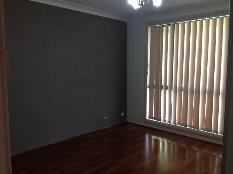 1 Snowdon Crescent, Smithfield NSW 2164