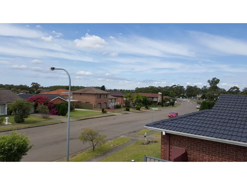 9 Dakota Drive, Bossley Park NSW 2176
