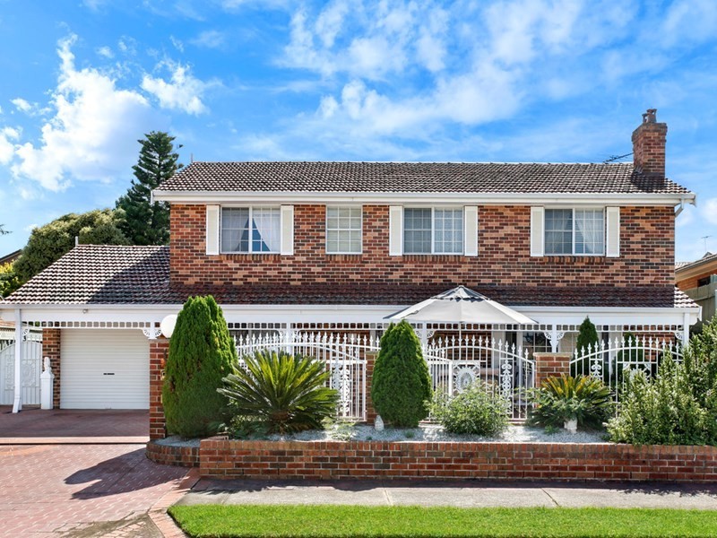 14 Holbrook Street, Bossley Park NSW 2176