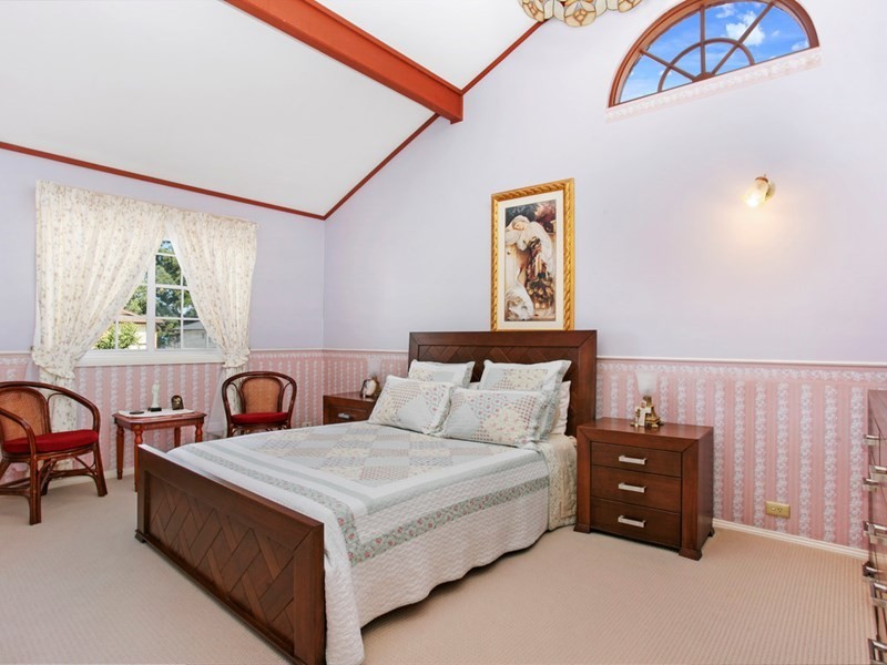 14 Holbrook Street, Bossley Park NSW 2176