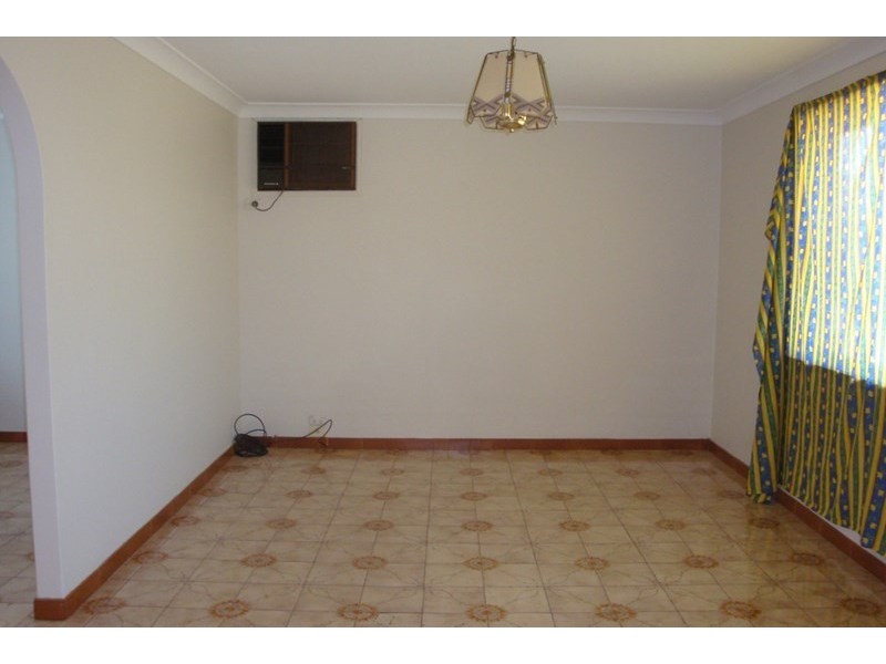 8 Pueblo Street, Greenfield Park NSW 2176