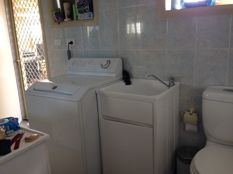 79a Swan Road, Edensor Park NSW 2176