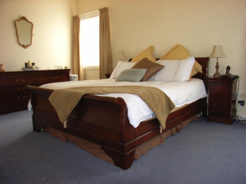 1 Pendlebury Place, Abbotsbury NSW 2176