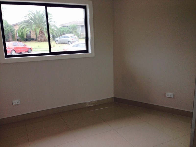 15a Condello Crescent, Edensor Park NSW 2176