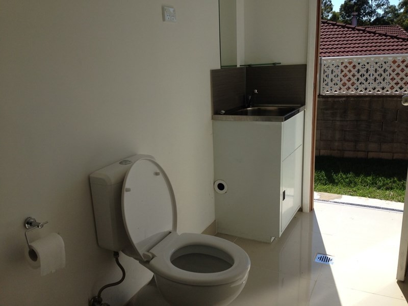 35a Stockdale Crescent, Abbotsbury NSW 2176