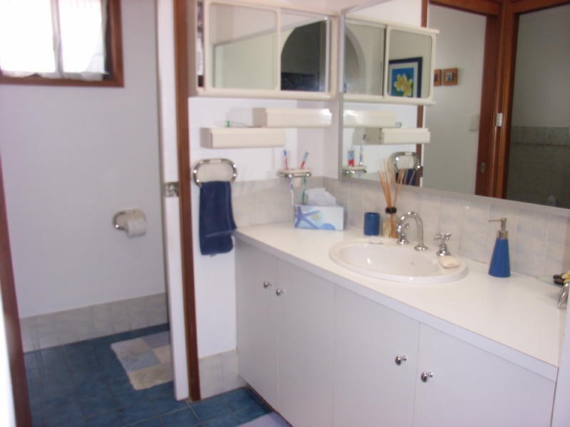 16 Christie Street, Prairiewood NSW 2176