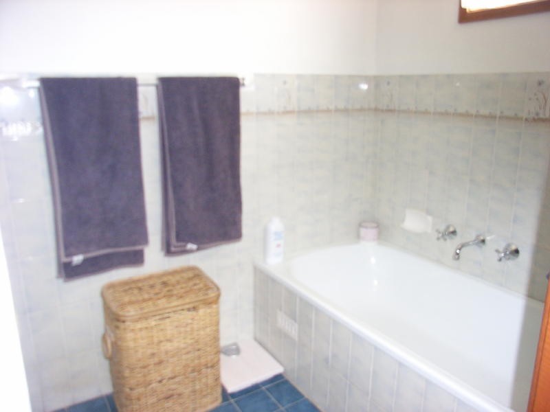 16 Christie Street, Prairiewood NSW 2176