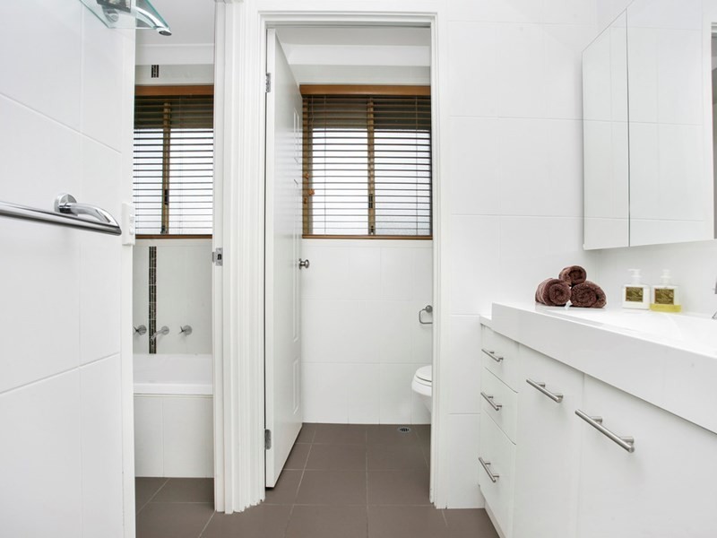 25 Wylde Crescent, Abbotsbury NSW 2176