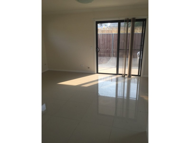 8a Lawford Street, Fairfield West NSW 2165