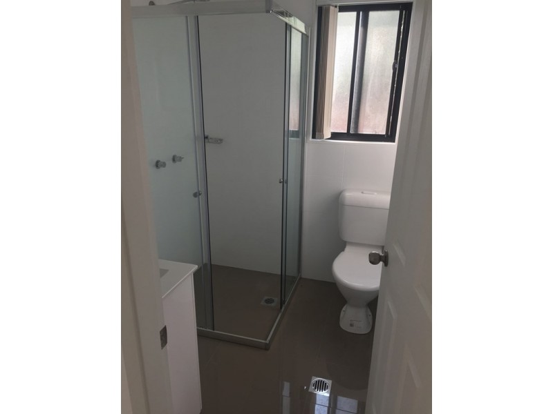 8a Lawford Street, Fairfield West NSW 2165