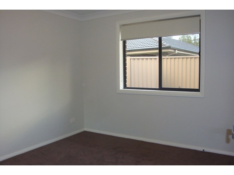 28 Domain Boulevard, Prestons NSW 2170