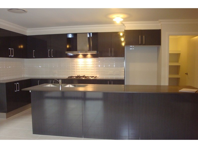 28 Domain Boulevard, Prestons NSW 2170