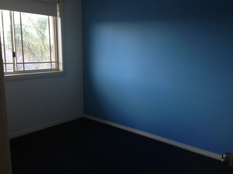 3a Duke Place, Green Valley NSW 2168