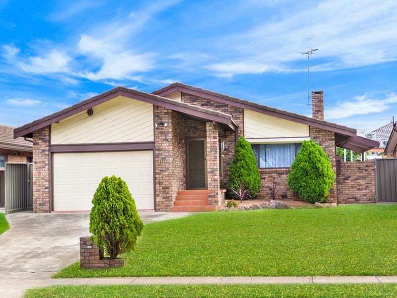 60 Roland Street, Bossley Park NSW 2176