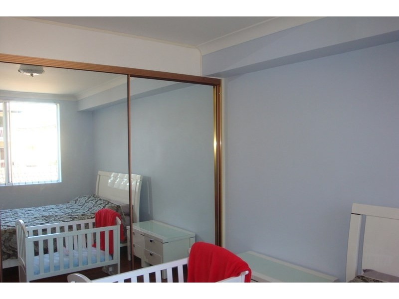 8/8-10 Ulverstone Street, Fairfield NSW 2165