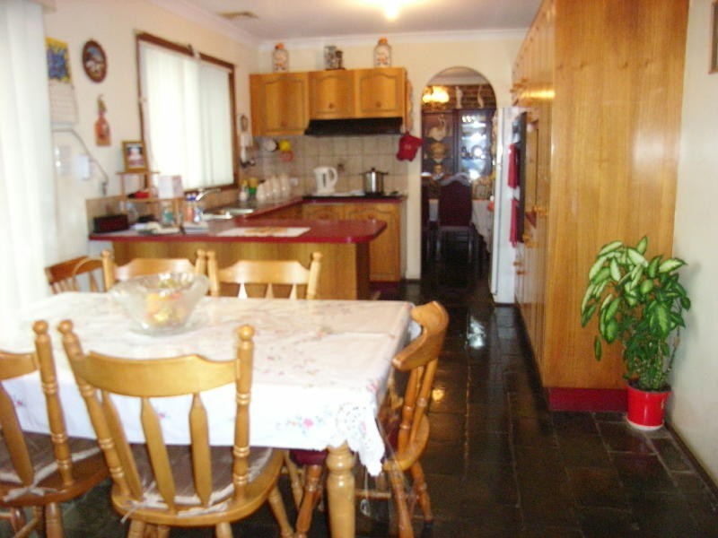 5 Mimosa Road, Bossley Park NSW 2176