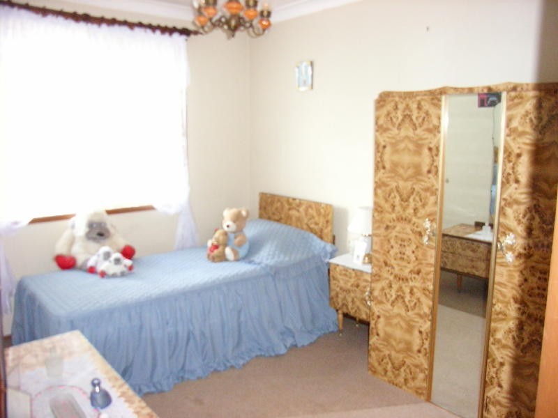 5 Mimosa Road, Bossley Park NSW 2176