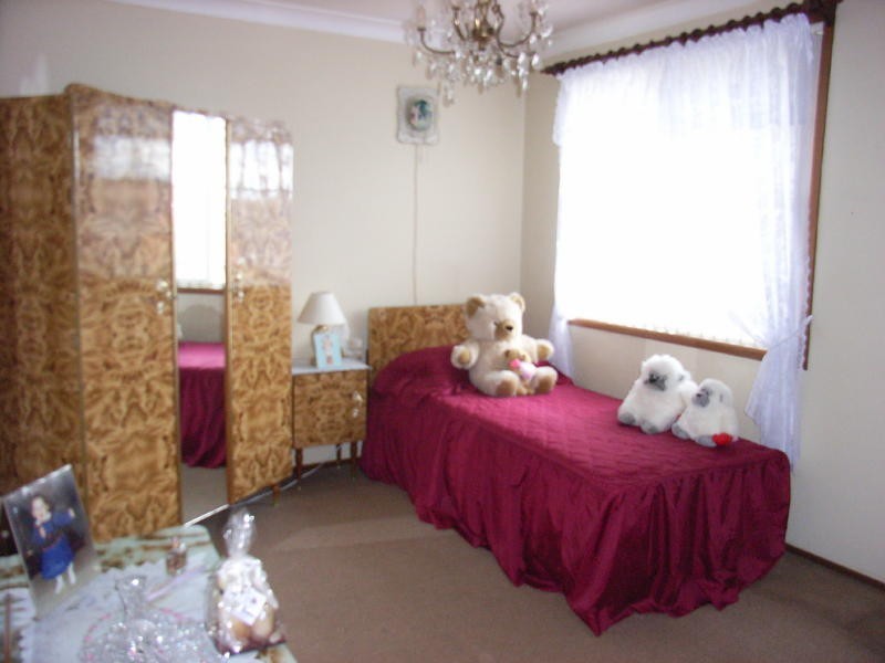 5 Mimosa Road, Bossley Park NSW 2176