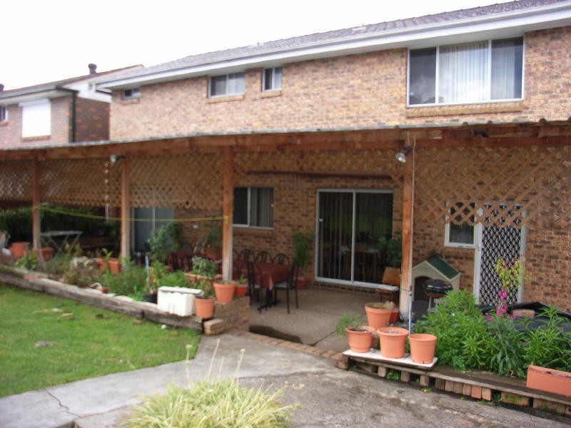 5 Mimosa Road, Bossley Park NSW 2176