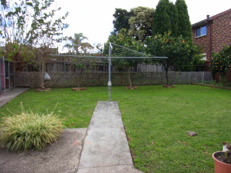 5 Mimosa Road, Bossley Park NSW 2176