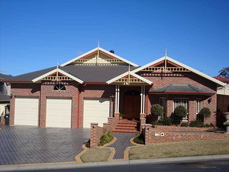 9 London Court, Cecil Hills NSW 2171