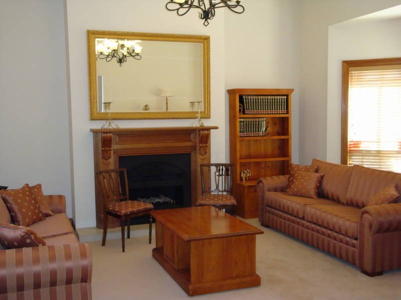 9 London Court, Cecil Hills NSW 2171