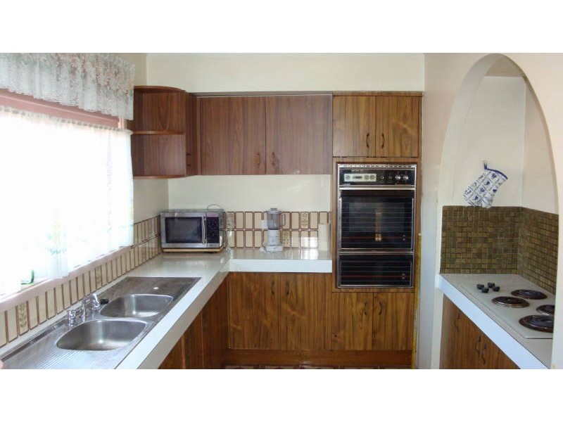 3 Burwood Place, St Johns Park NSW 2176