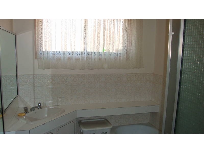 3 Burwood Place, St Johns Park NSW 2176