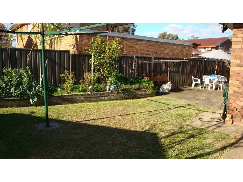 3 Burwood Place, St Johns Park NSW 2176