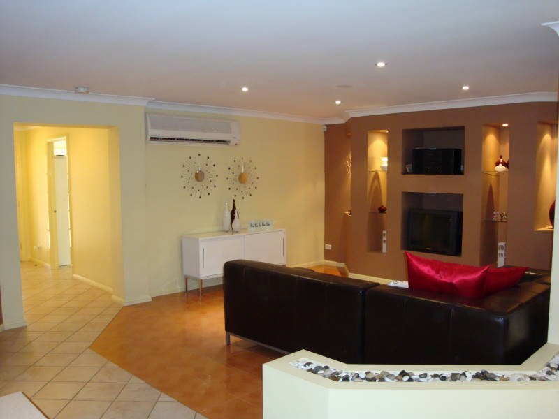 8 Angela Street, Cecil Hills NSW 2171