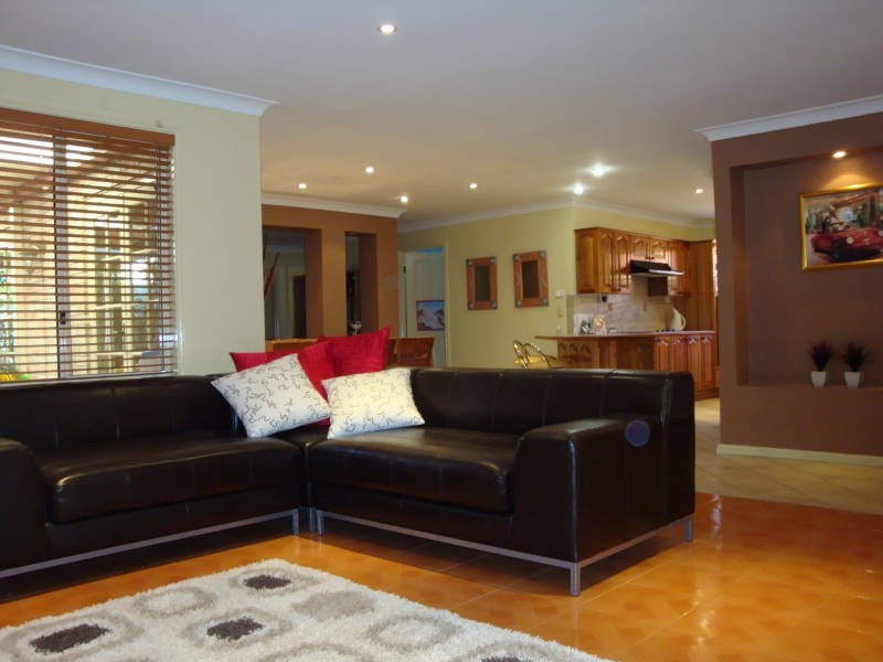 8 Angela Street, Cecil Hills NSW 2171