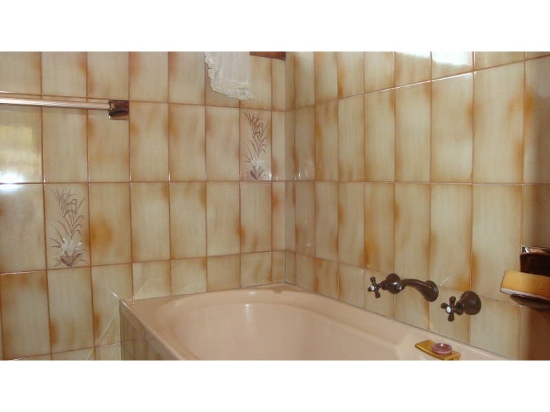 8 Eden Place, Bossley Park NSW 2176