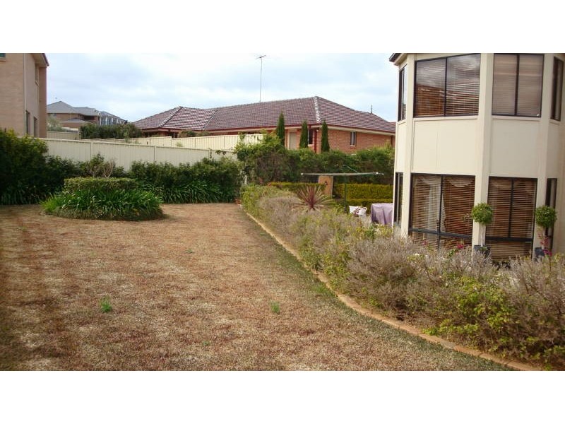 33 Clementina Circuit, Cecil Hills NSW 2171