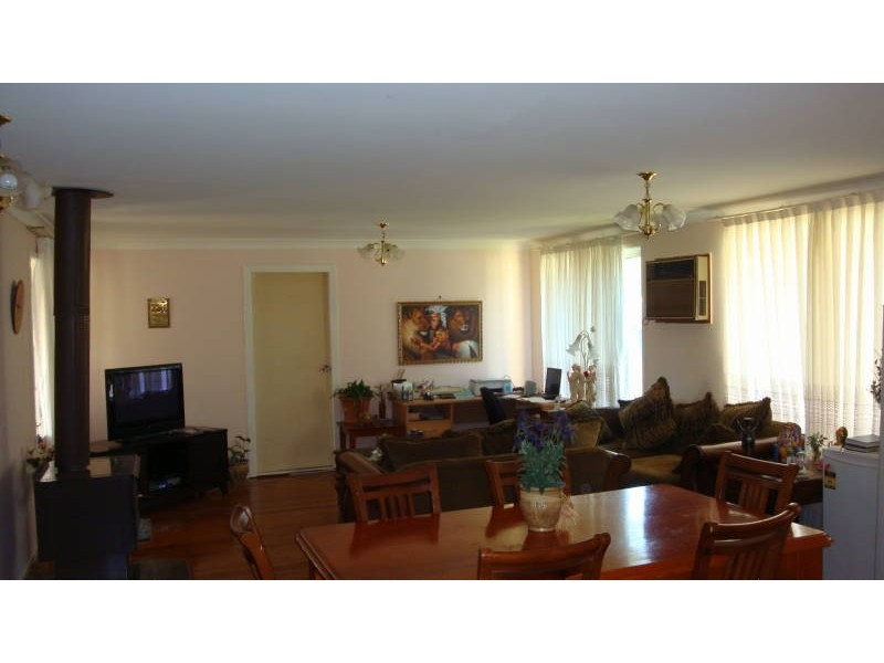 14 Triten Avenue, Greenfield Park NSW 2176