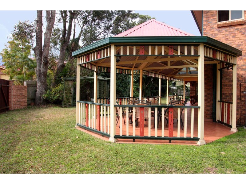 8 Gleeson Place, Abbotsbury NSW 2176