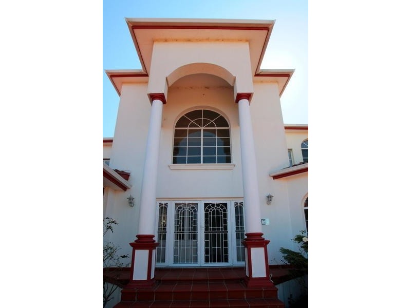 2 Moree Place, Bossley Park NSW 2176