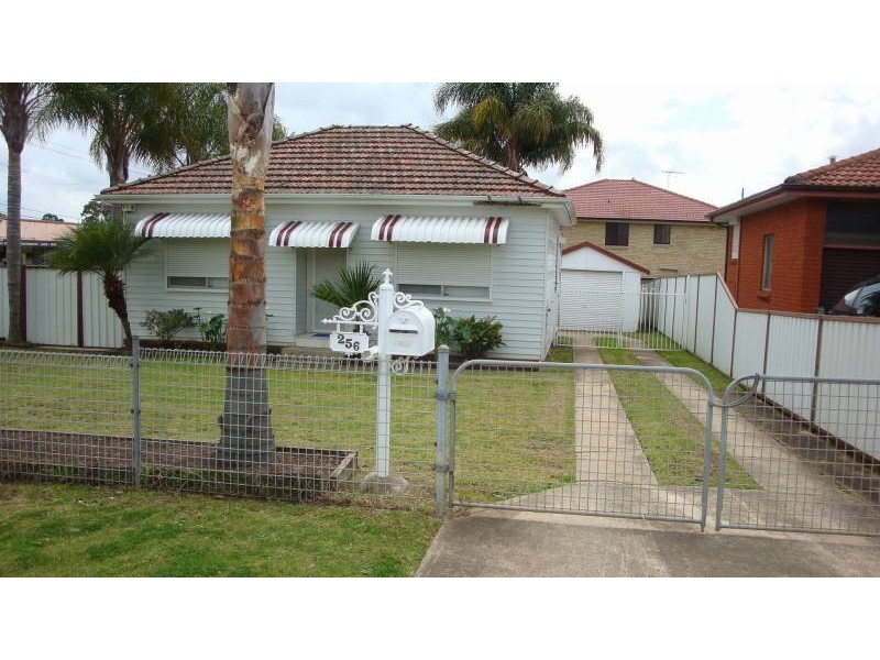 256 Brenan Street, Smithfield NSW 2164
