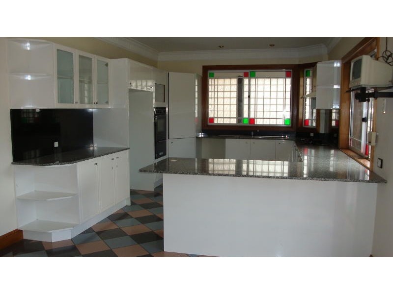 4 Rhys Place, Edensor Park NSW 2176